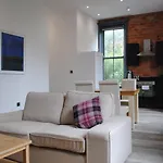 Craft Court