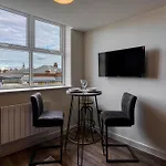 Renaissance 11 - 2 Bedroom Apartment In Southport