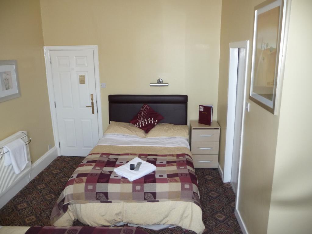 Guest house The Warwick