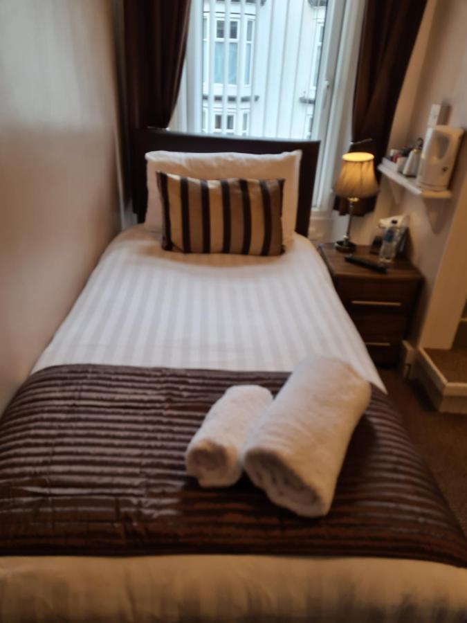 The Penkelie Guest house Southport