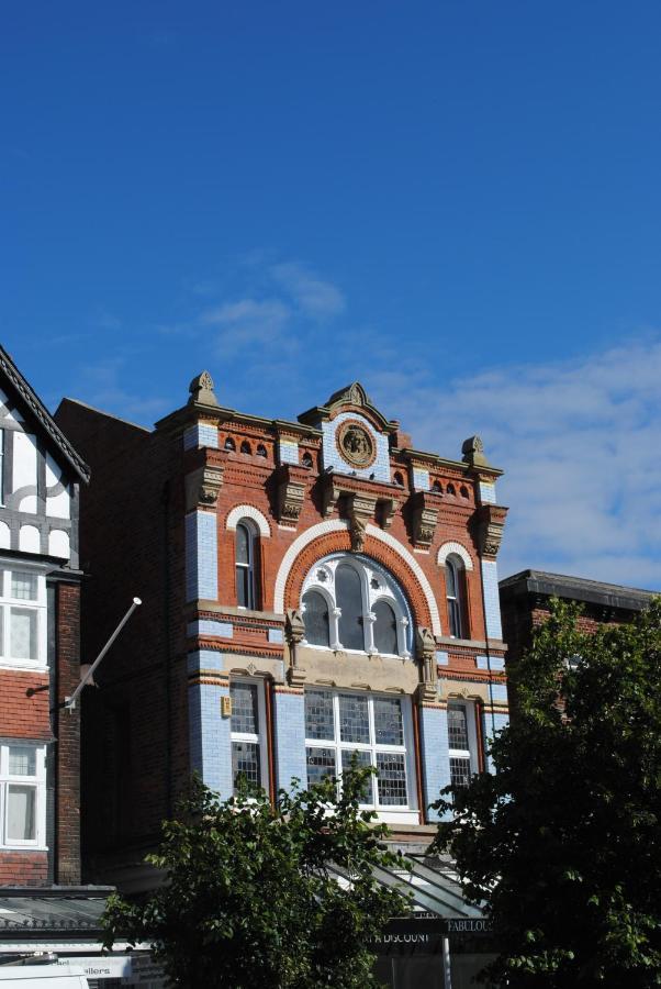 Craft Court