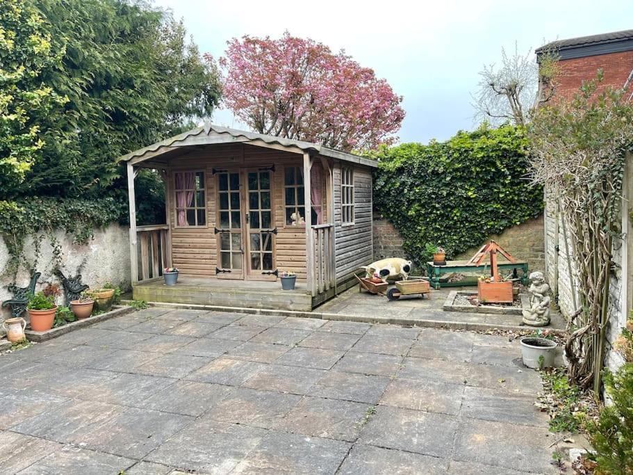 The Cottage, A Perfect Getaway! Holiday home
