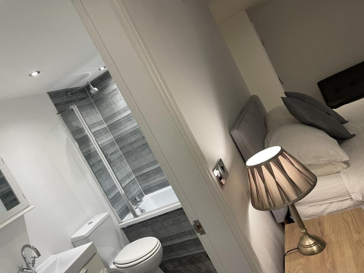 House Courtyard 1 Bed *