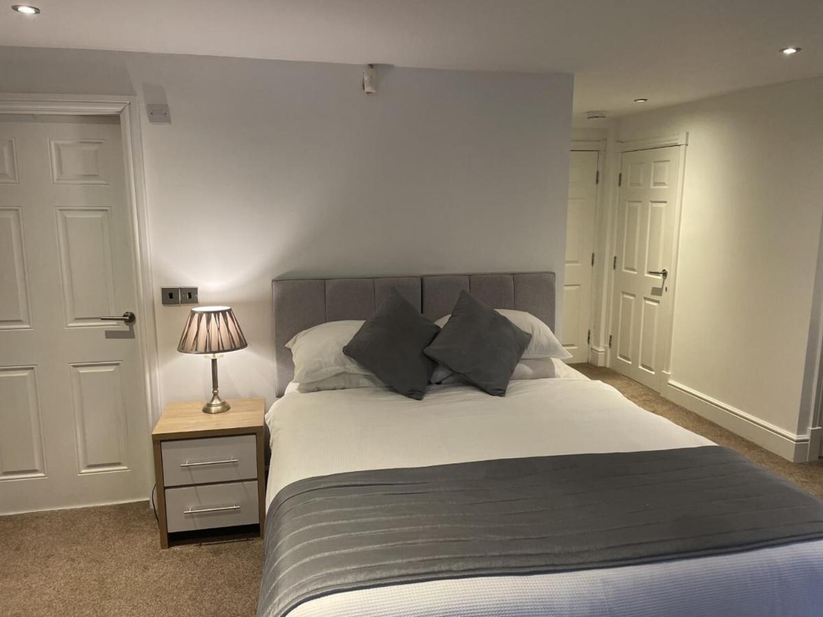 House Courtyard 1 Bed *