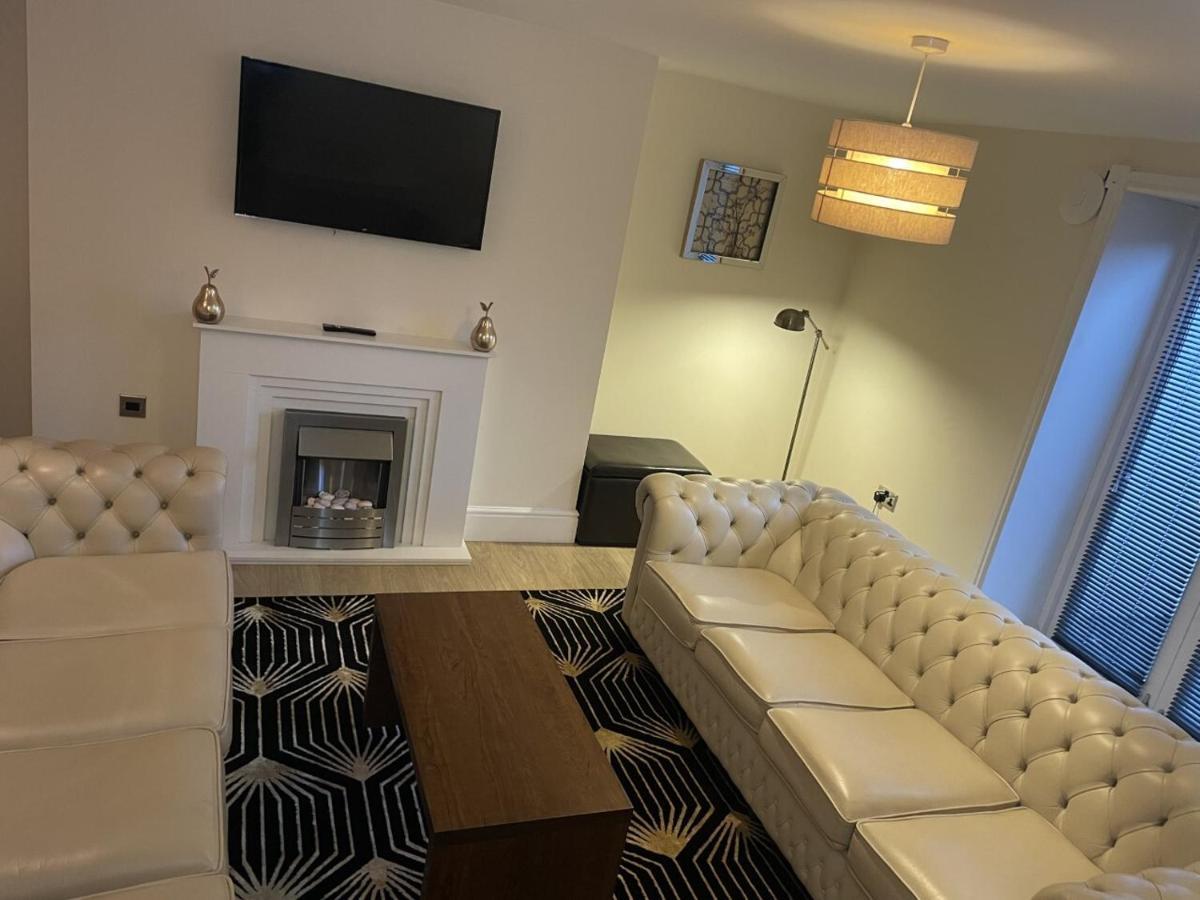 House Courtyard 1 Bed Apartment