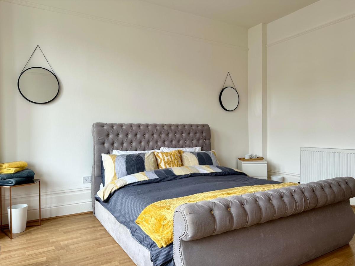 Lathom Road Guest house *
