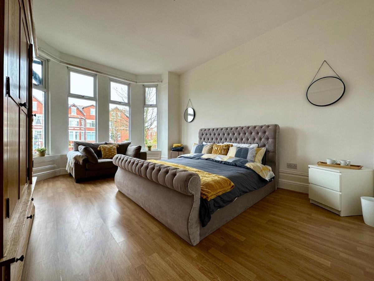 Guest house Lathom Road *