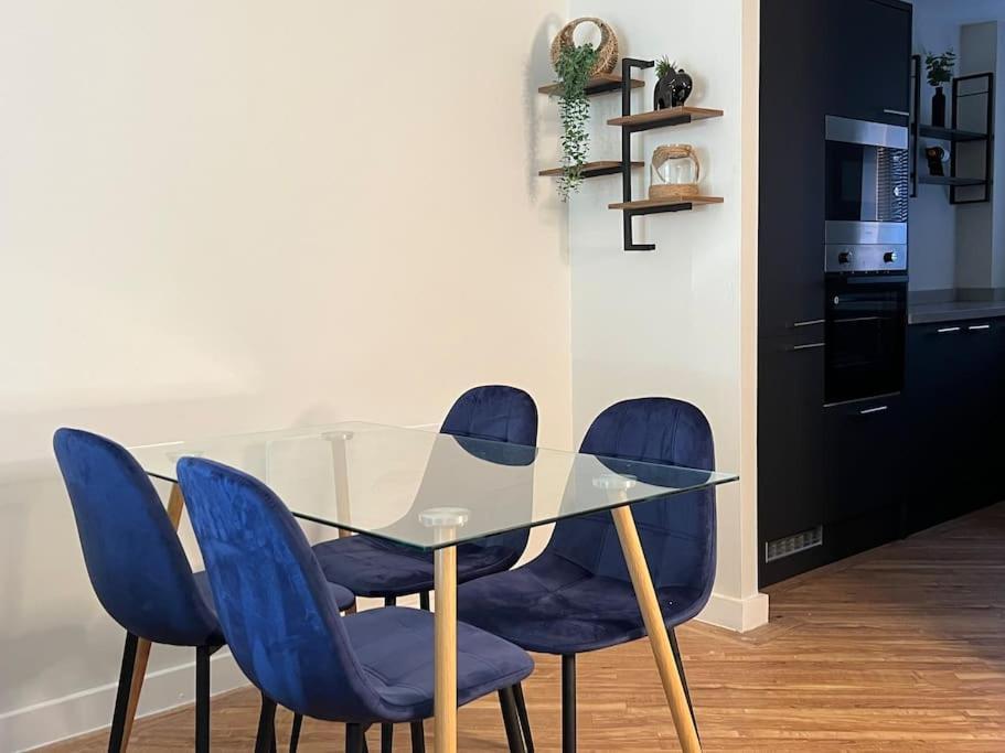 In Birkdale - 2 Bedrooms