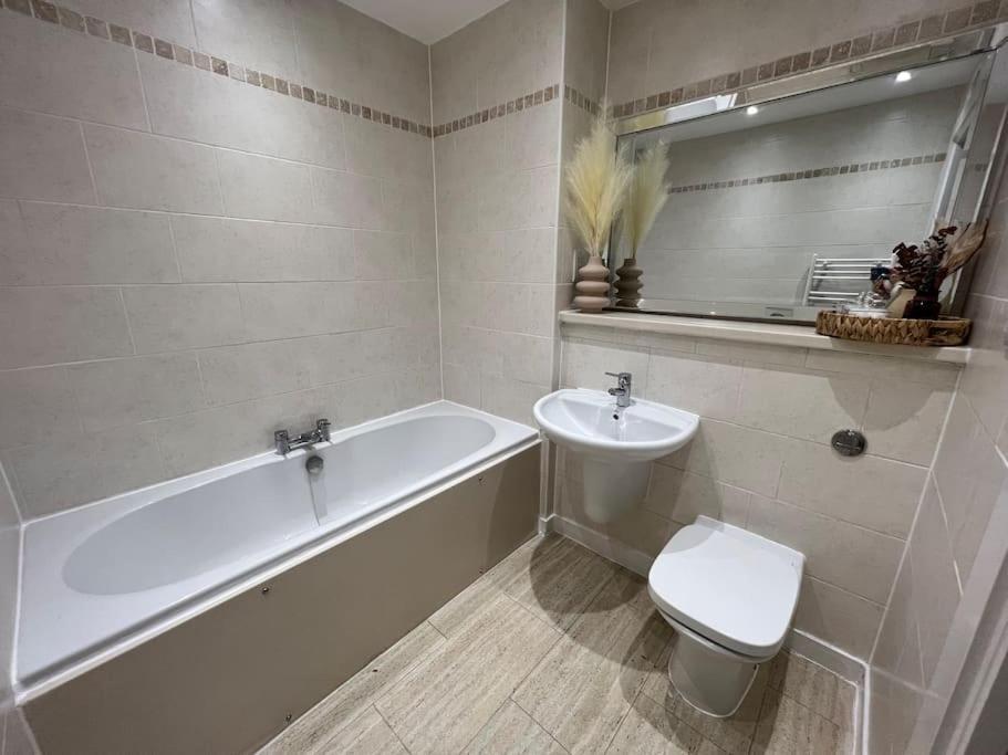 In Birkdale - 2 Bedrooms Southport