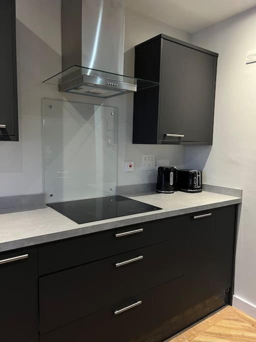 Apartment In Birkdale - 2 Bedrooms