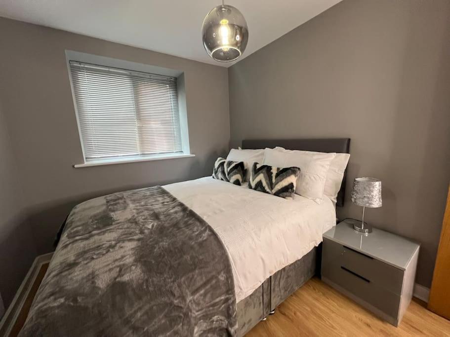 Apartment In Birkdale - 2 Bedrooms