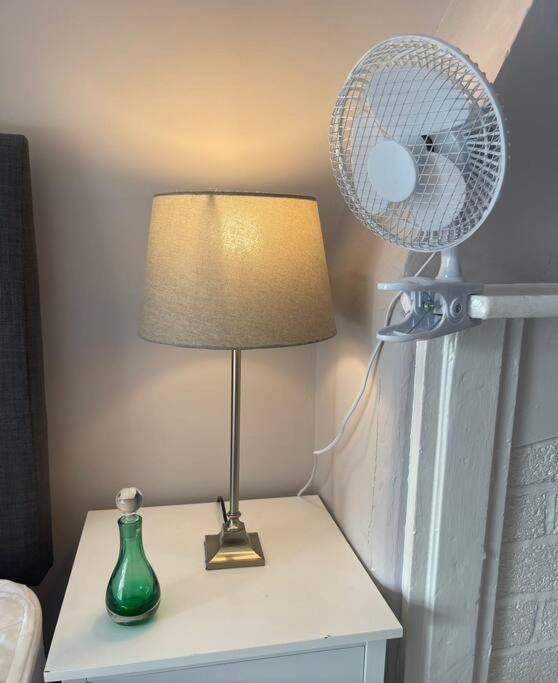 Rooms@ Remedy 2 Bedroom Apartment *