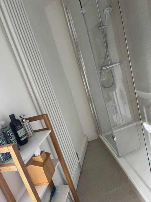 Rooms@ Remedy 2 Bedroom Southport