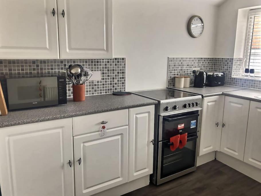 Rooms@ Remedy 2 Bedroom * Southport