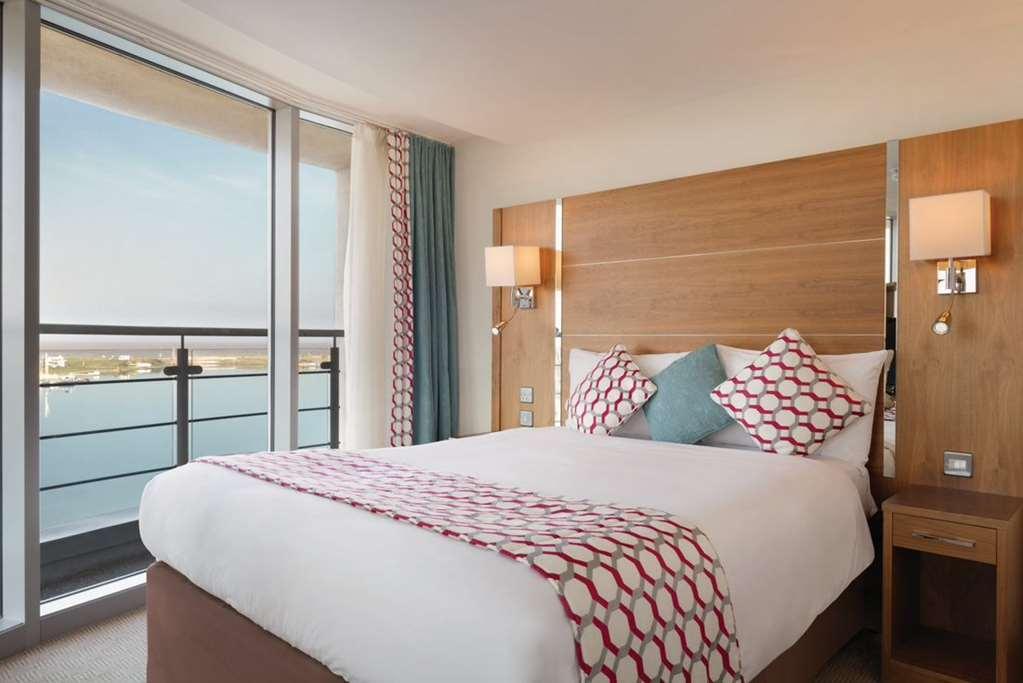 Hotel Waterfront *