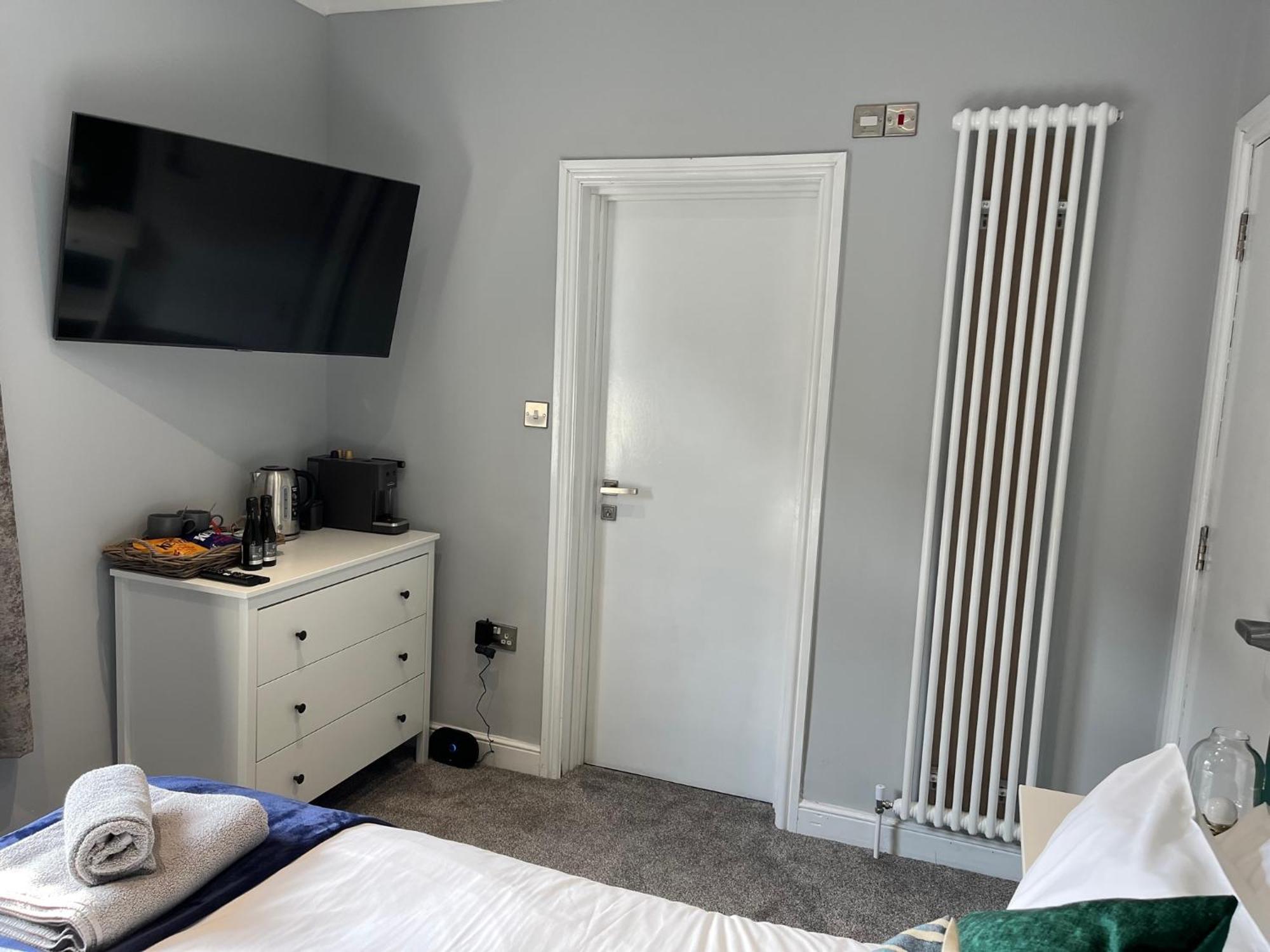 Beach Suites Hotel 5*