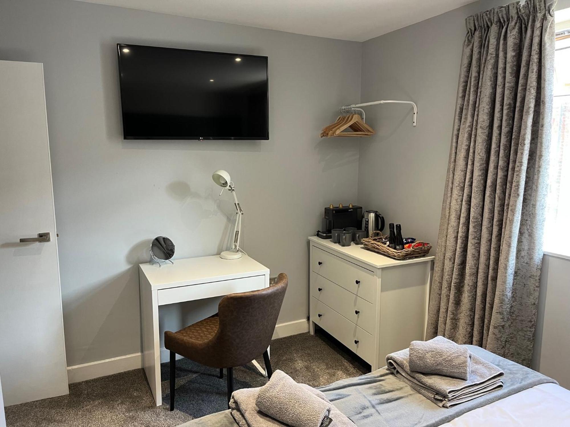 Beach Suites Hotel 5*
