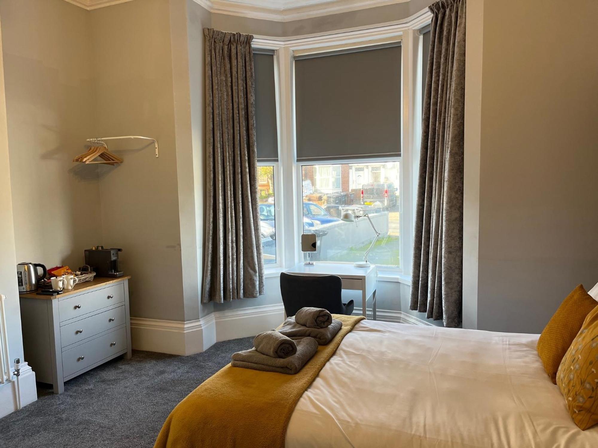 Beach Suites 5* Southport