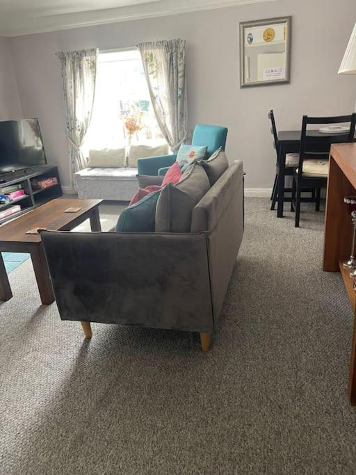 Rooms@ Remedy 2 Bedroom Southport