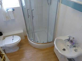 The Warwick Guest house Southport
