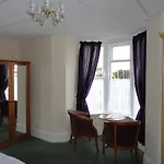 Albert & Victoria Hotel