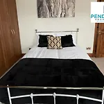 Spacious 2 Bedroom House For Contractors Or Familys