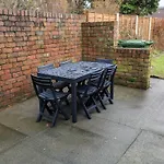 Stay - At Southport Holiday Home - Sleeps 6