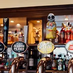 Arthur\'S Bar & Accommodation