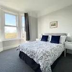 Birkdale Coastal Suites
