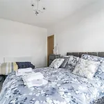 Birkdale Boutique Apartment