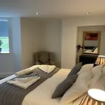 Beach House East Lodge