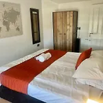 Beach House 3 Bed Penthouse Apartment
