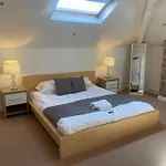 Beach House 3 Bed Penthouse Apartment