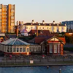 Seaside Retreat - 2Br Apt In Southport
