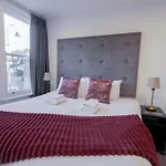 Sinclair\'S Rooms