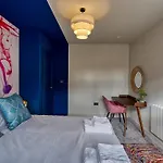 Renaissance 6 - 1 Bedroom Apartment In Southport