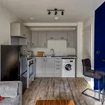 Renaissance 6 - 1 Bedroom Apartment In Southport