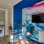Renaissance 6 - 1 Bedroom Apartment In Southport