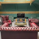 The Orange Suite - Sleeps 4