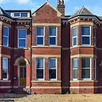 Apartment One - Uk45352
