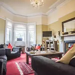 Baytrees Hotel