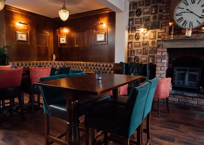 Arthur\'S Bar & Accommodation