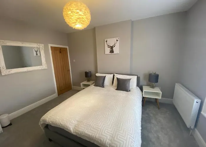 Amazing Two Bedroom Apartment - Sr