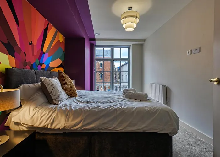 Renaissance 5 - 2 Bedroom Apartment In Southport