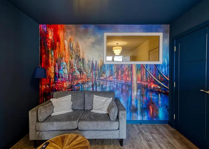 Renaissance 2 - 2Bedroom Flat In Southport