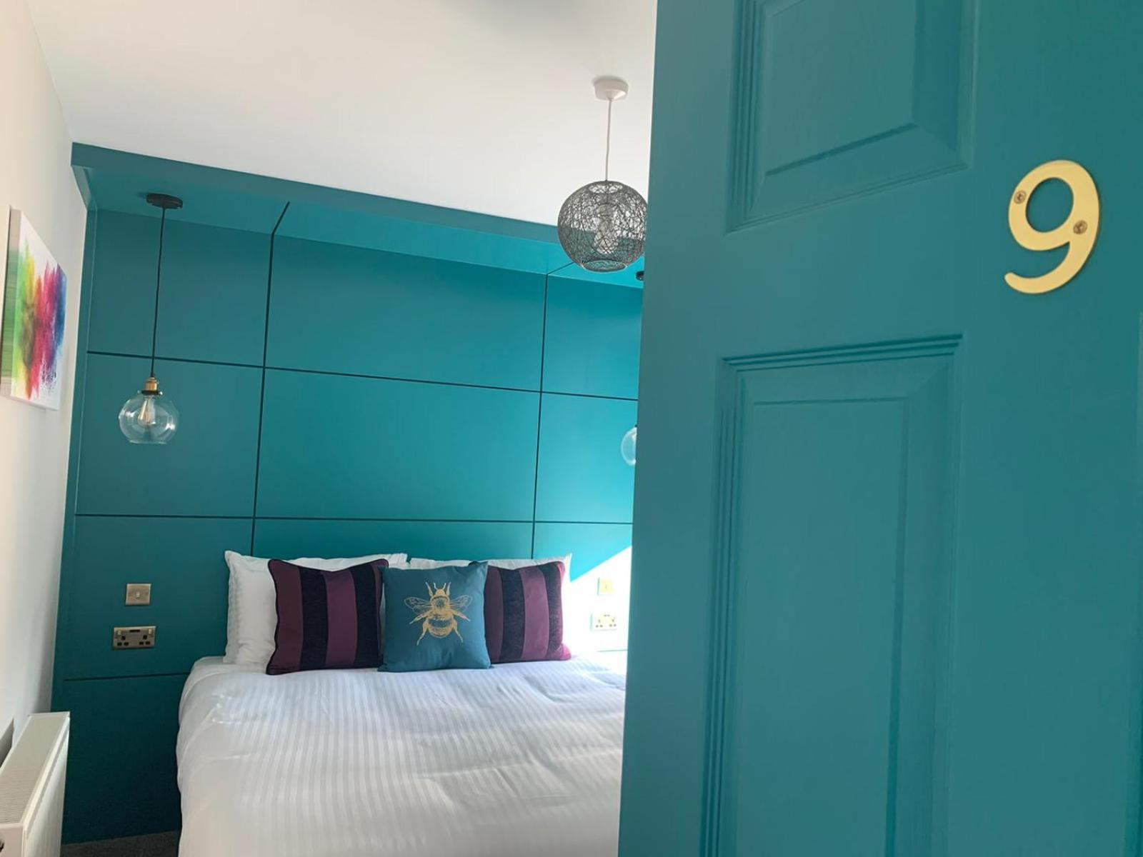 Lynwood House 4*