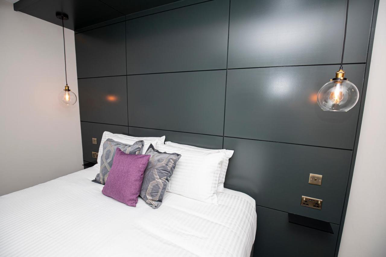 Lynwood House 4*