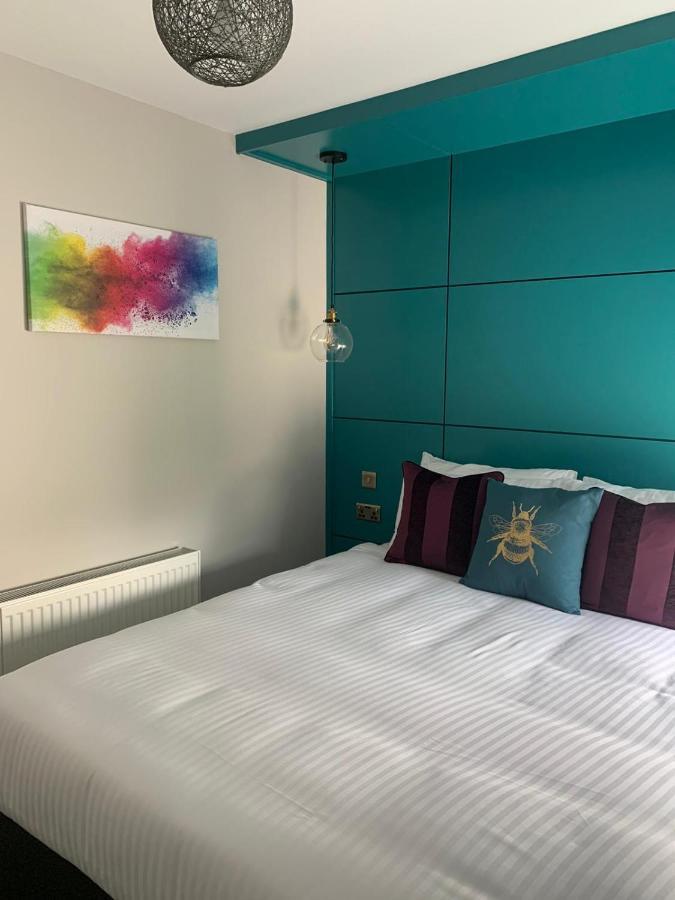 Lynwood House 4*