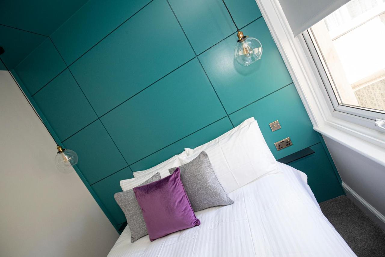 Lynwood House 4*