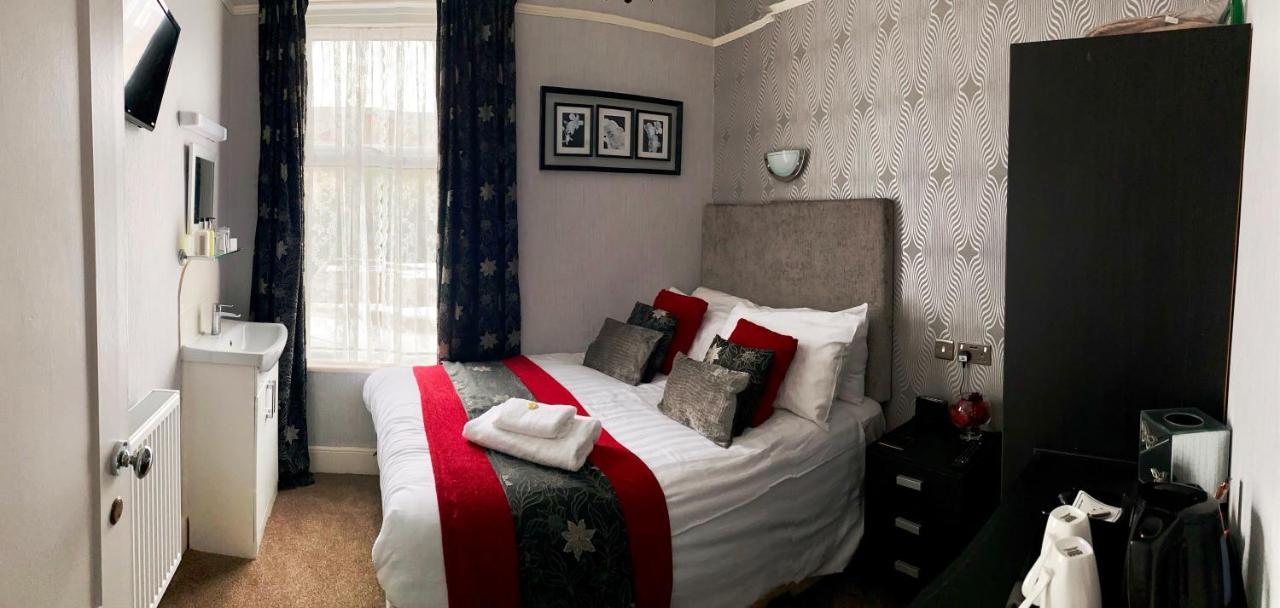 Guest house Adelphi Southport